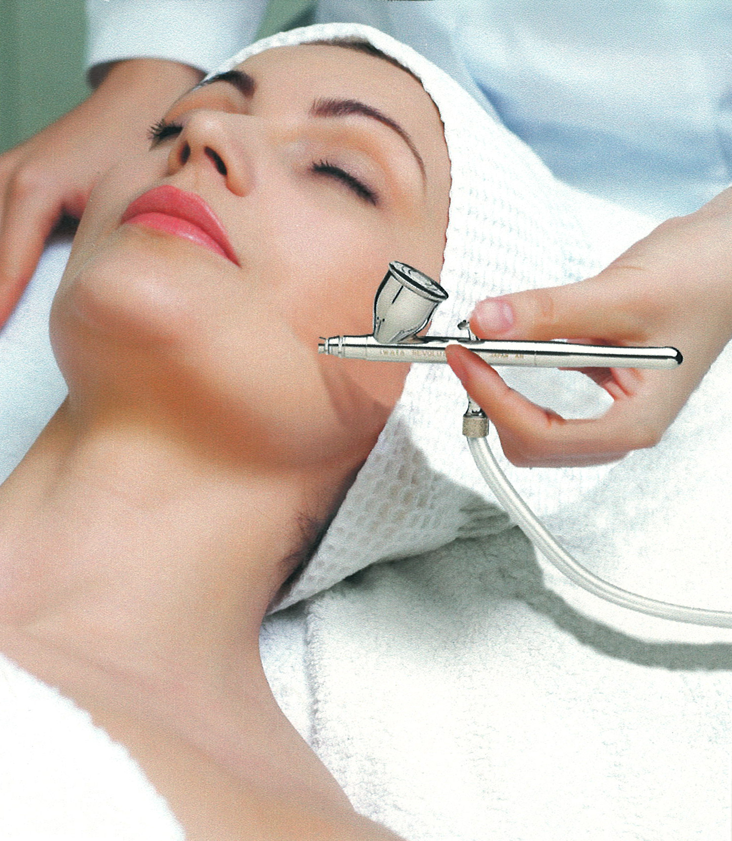 Facial rajeunissant par propulsion d’oxygène